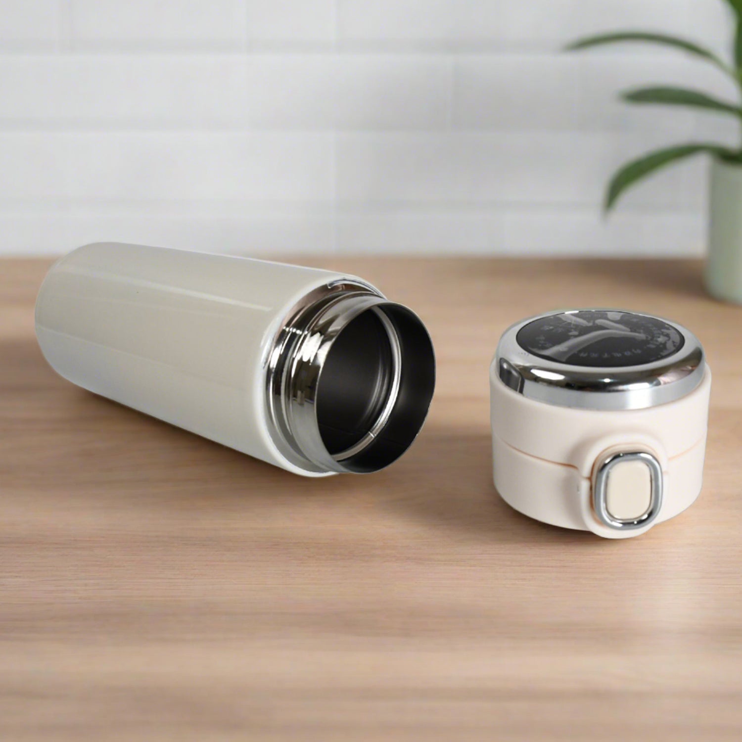 Smart Insulated Bottle with LED Temperature Display (420ml)